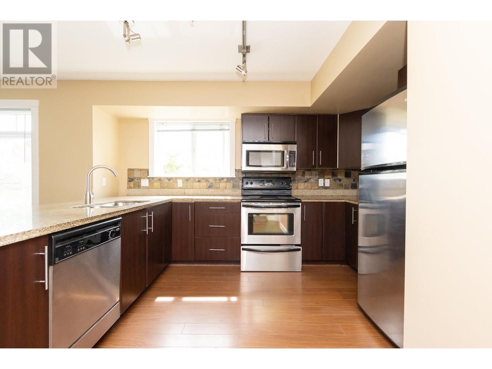 38 7428 14th Avenue, Burnaby, British Columbia  V3N 0C2 - Photo 10 - R3024217