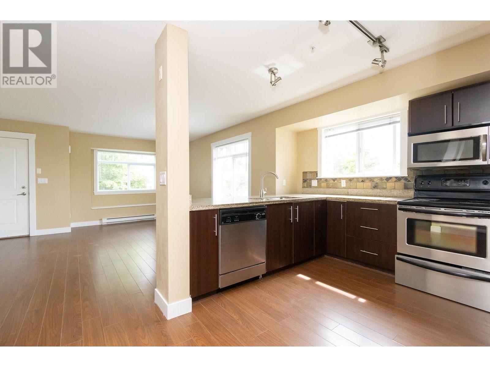 38 7428 14th Avenue, Burnaby, British Columbia  V3N 0C2 - Photo 11 - R3024217