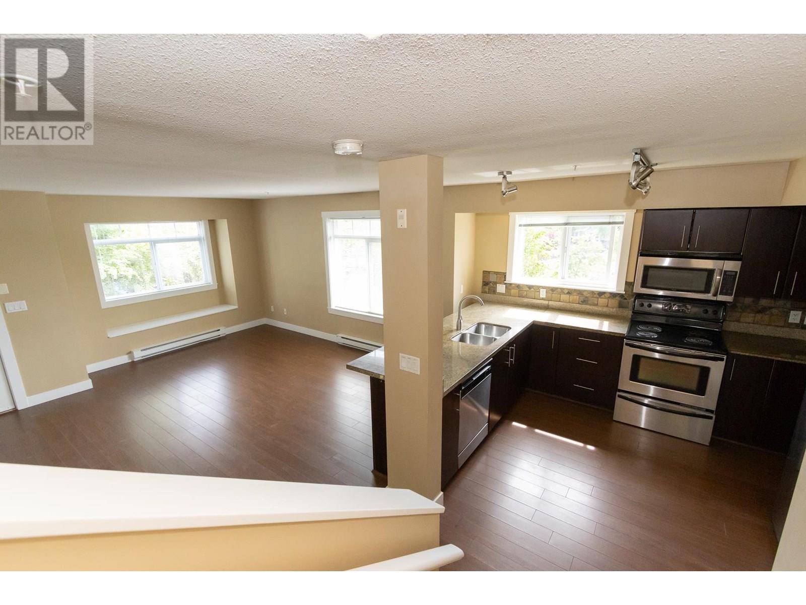 38 7428 14th Avenue, Burnaby, British Columbia  V3N 0C2 - Photo 12 - R3024217