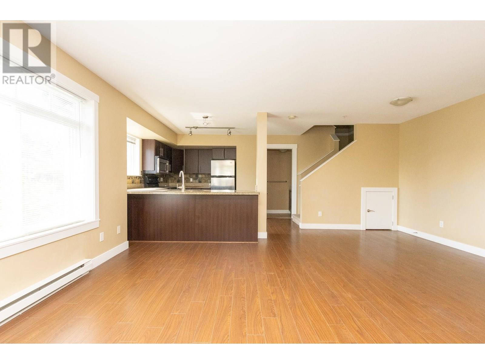 38 7428 14th Avenue, Burnaby, British Columbia  V3N 0C2 - Photo 2 - R3024217