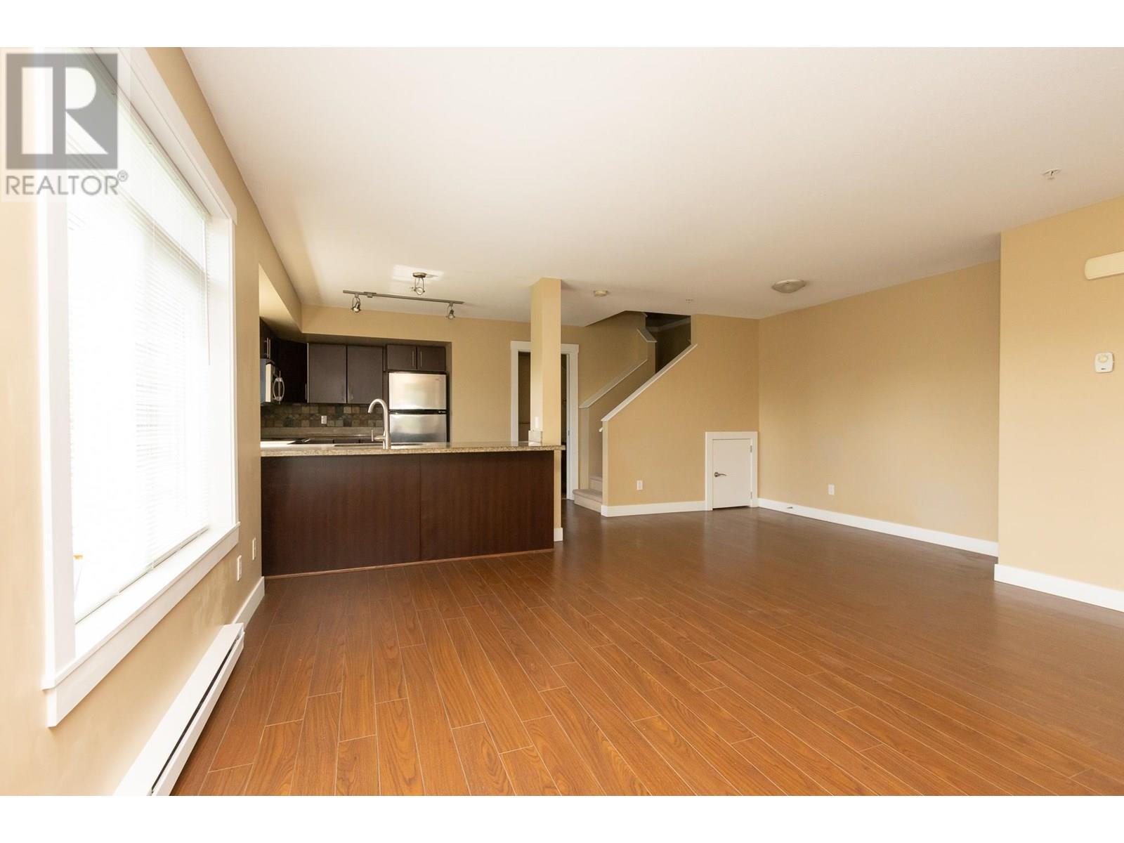 38 7428 14th Avenue, Burnaby, British Columbia  V3N 0C2 - Photo 3 - R3024217