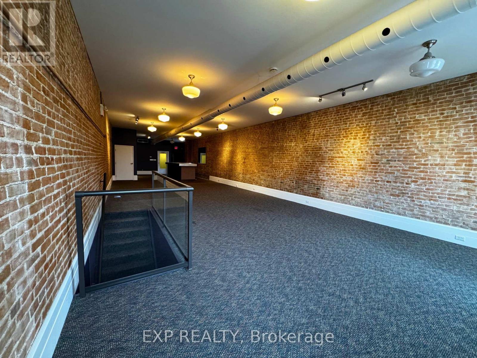 UPPER - 14 NORFOLK STREET S, Haldimand, Ontario