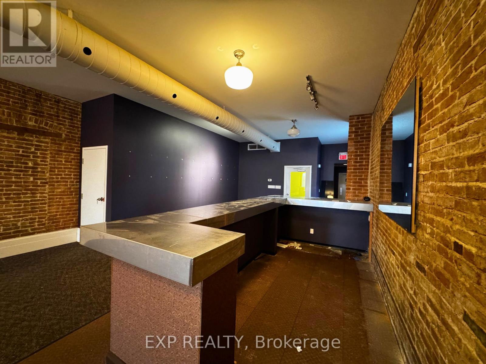 Upper - 14 Norfolk Street S, Haldimand, Ontario  N3Y 2V9 - Photo 6 - X12269822