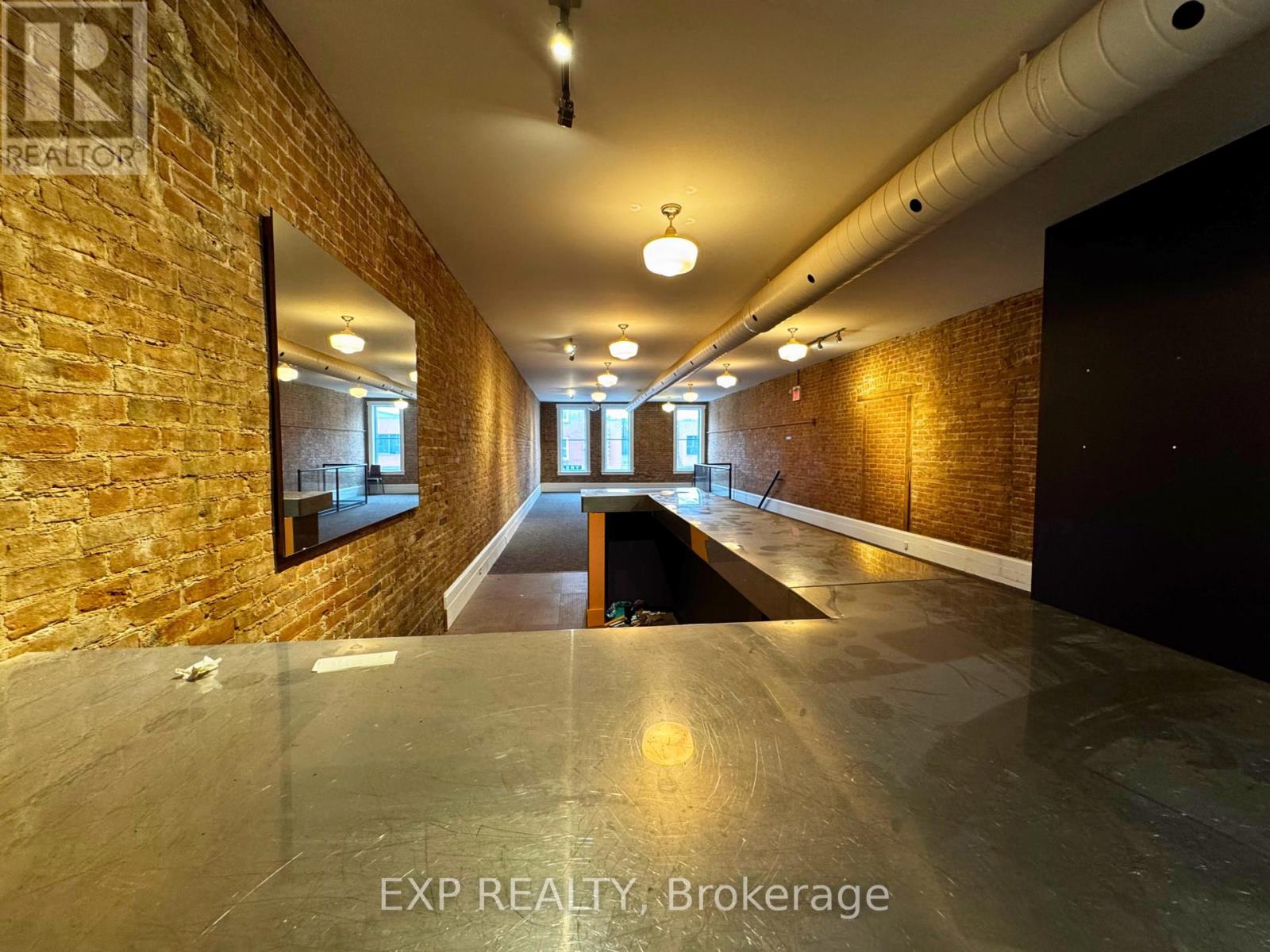 Upper - 14 Norfolk Street S, Haldimand, Ontario  N3Y 2V9 - Photo 7 - X12269822