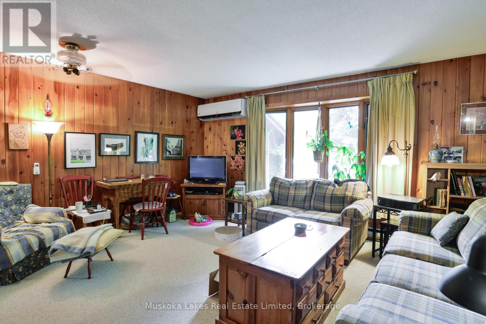 2065 Peninsula Road, Muskoka Lakes, Ontario  P0B 1G0 - Photo 5 - X12269890