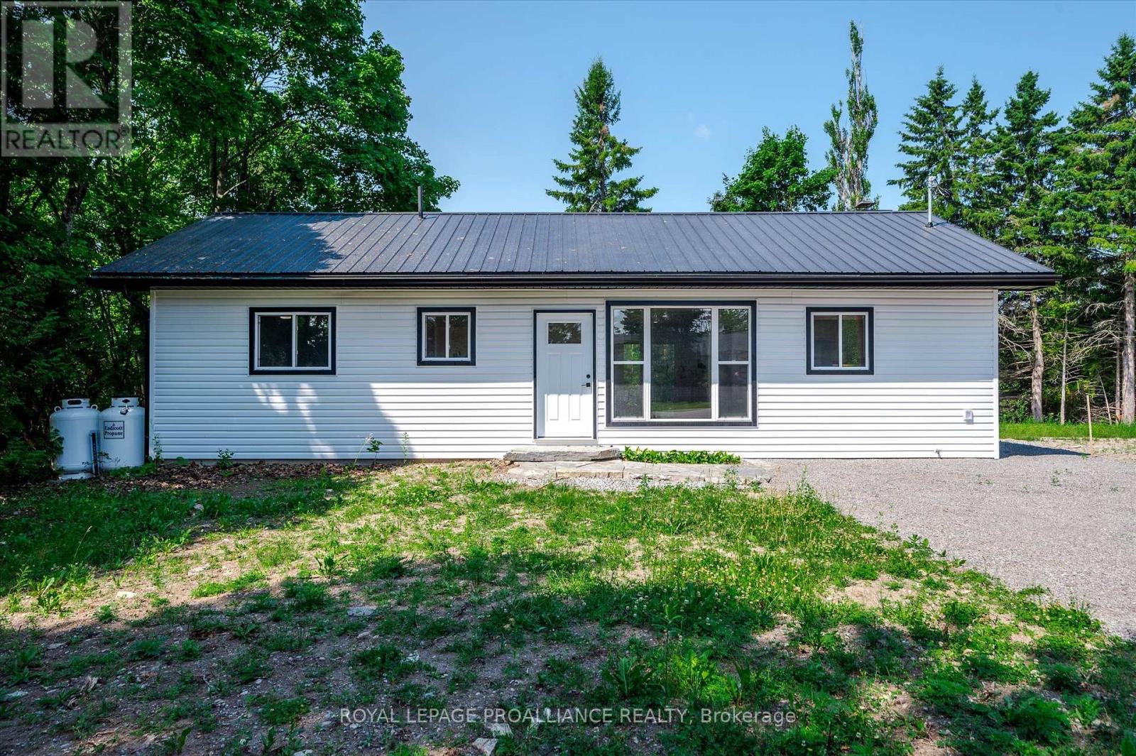Property at 100 REID STREET image 1