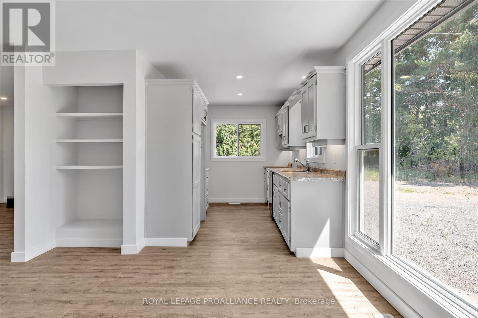 100 Reid Street, Kawartha Lakes, Ontario  K0M 1A0 - Photo 11 - X12269899