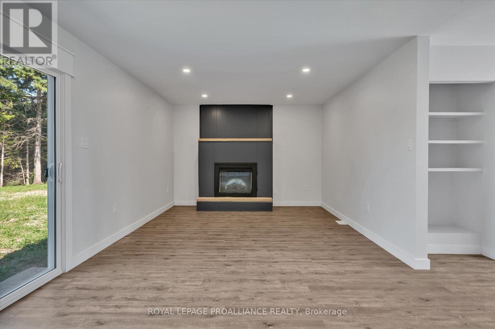 100 Reid Street, Kawartha Lakes, Ontario  K0M 1A0 - Photo 14 - X12269899