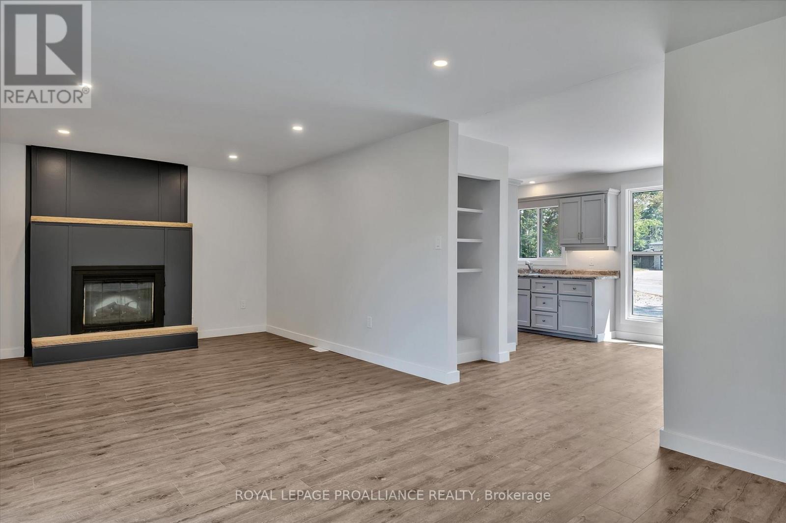 100 Reid Street, Kawartha Lakes, Ontario  K0M 1A0 - Photo 15 - X12269899