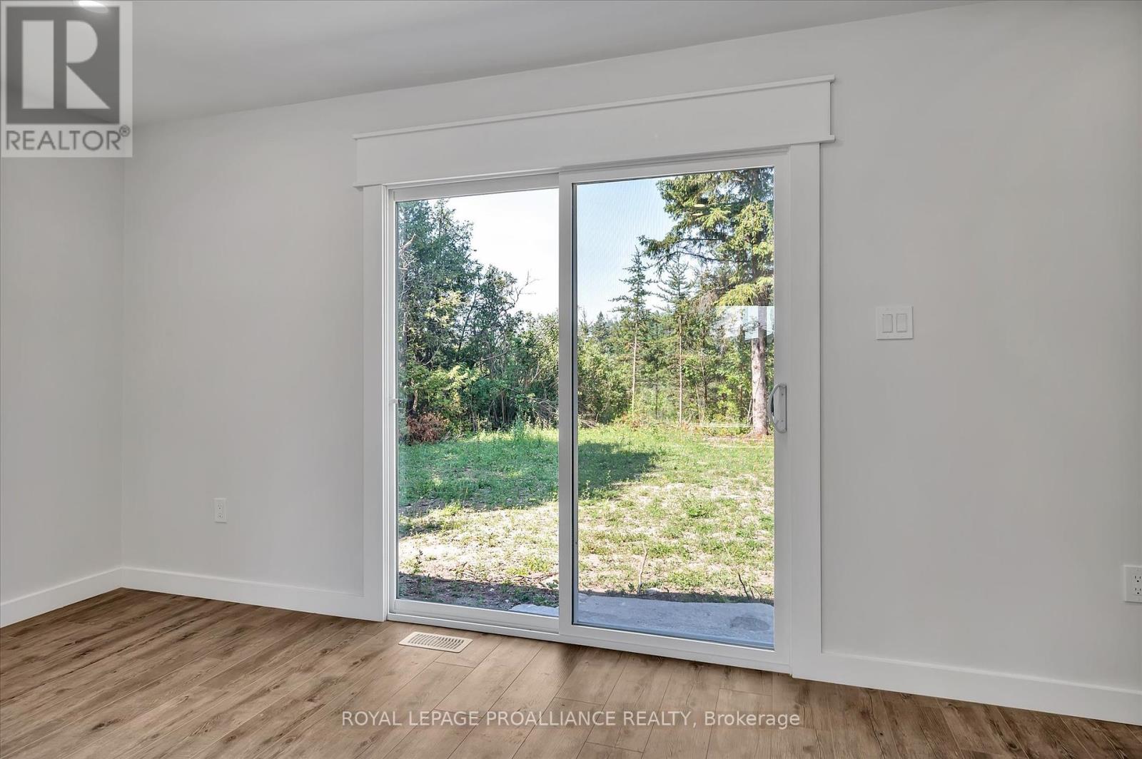 100 Reid Street, Kawartha Lakes, Ontario  K0M 1A0 - Photo 19 - X12269899