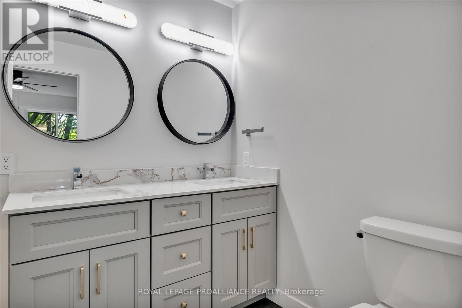 100 Reid Street, Kawartha Lakes, Ontario  K0M 1A0 - Photo 30 - X12269899