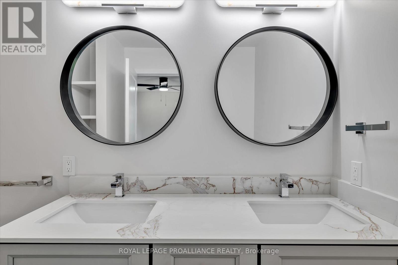 100 Reid Street, Kawartha Lakes, Ontario  K0M 1A0 - Photo 31 - X12269899