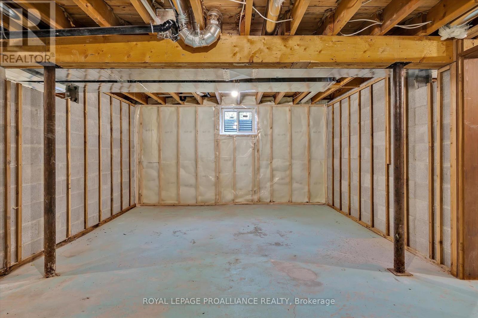 100 Reid Street, Kawartha Lakes, Ontario  K0M 1A0 - Photo 38 - X12269899