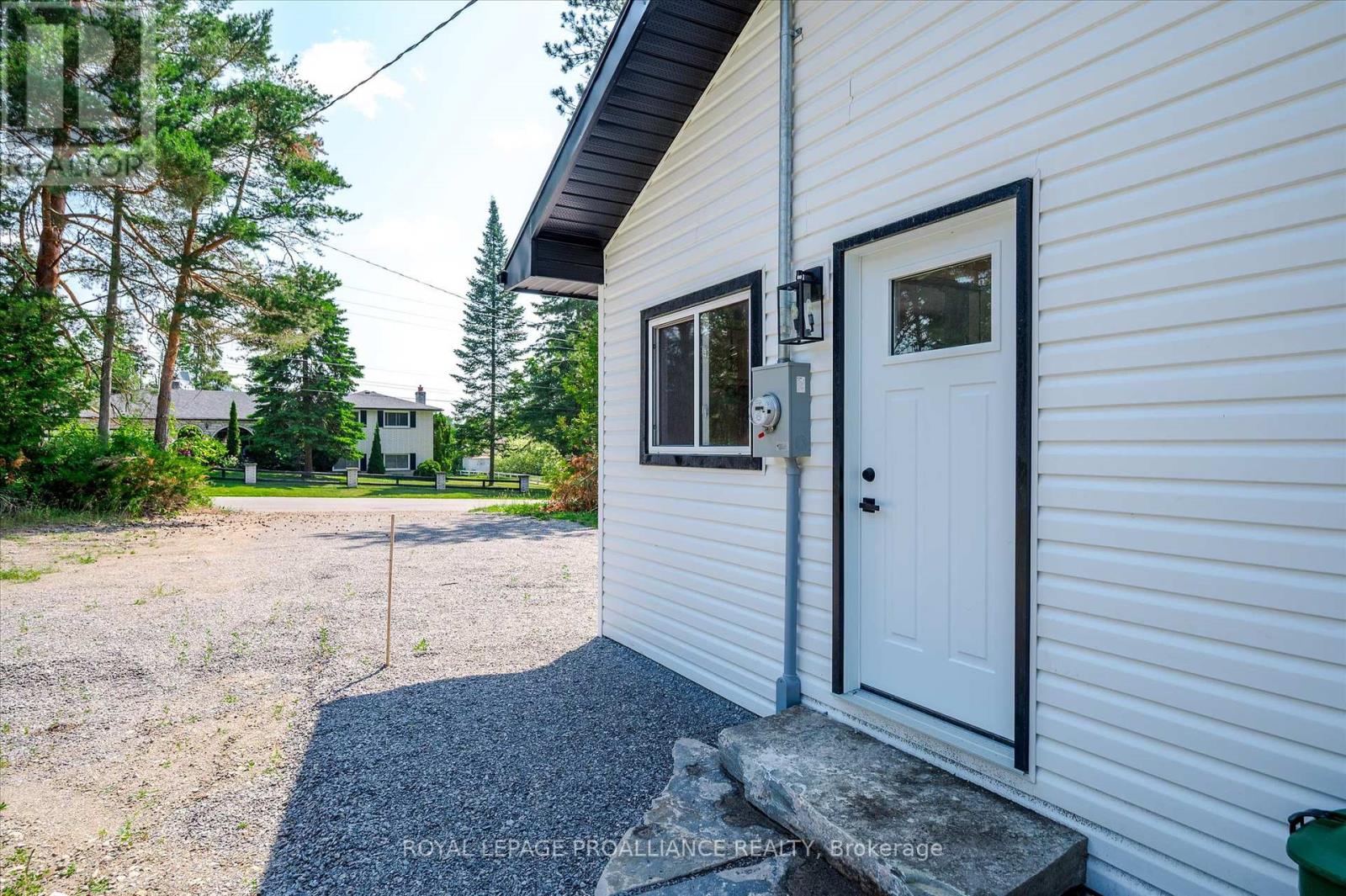 100 Reid Street, Kawartha Lakes, Ontario  K0M 1A0 - Photo 47 - X12269899