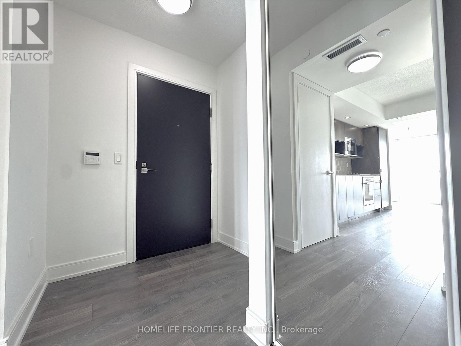 1507 - 89 Mcgill Street, Toronto, Ontario  M5B 0B1 - Photo 4 - C12269908