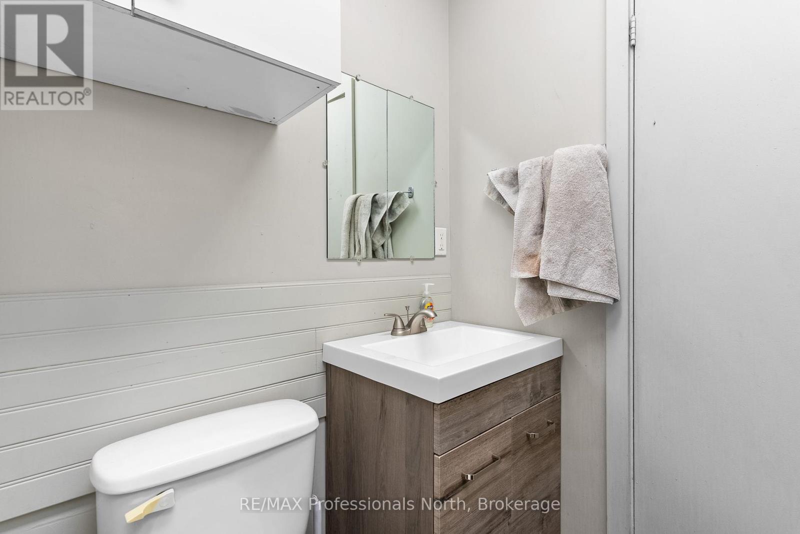 68 Main Street E, Huntsville, Ontario  P1H 2C7 - Photo 17 - X12184417