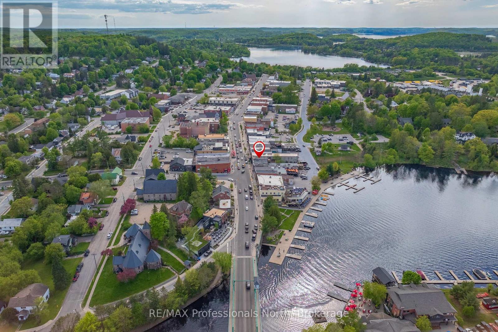 68 Main Street E, Huntsville, Ontario  P1H 2C7 - Photo 4 - X12184417