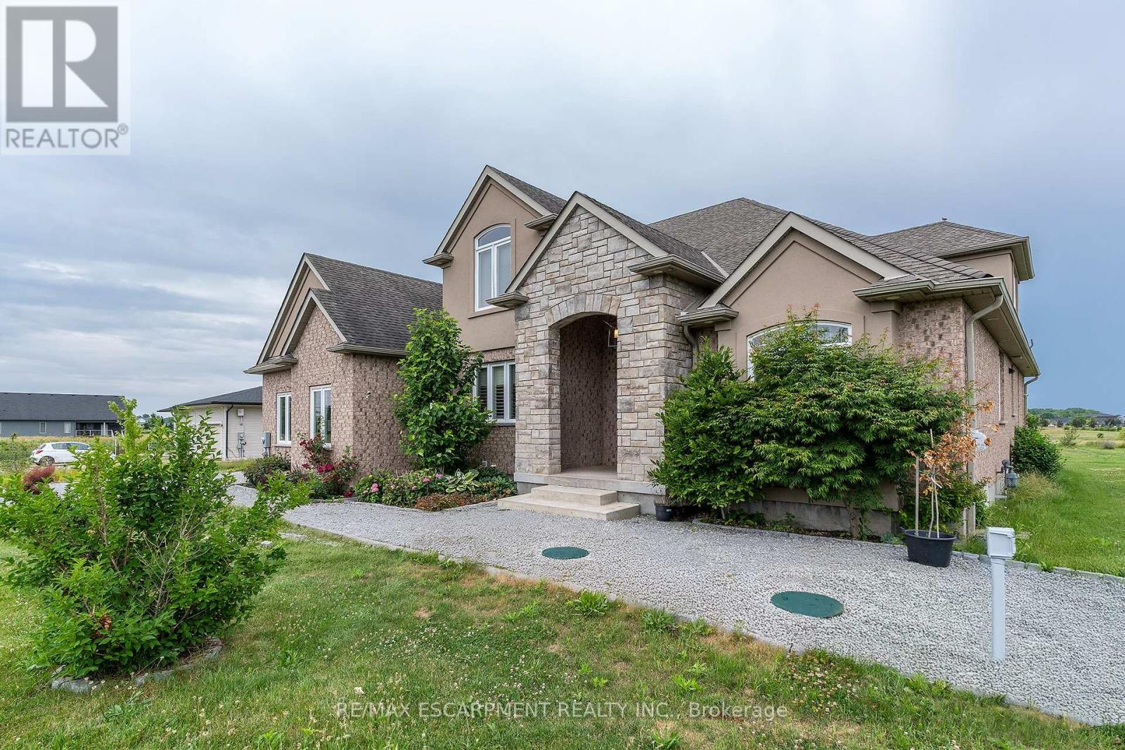 270 Farr Street, Pelham, Ontario  L0S 1C0 - Photo 42 - X12257999