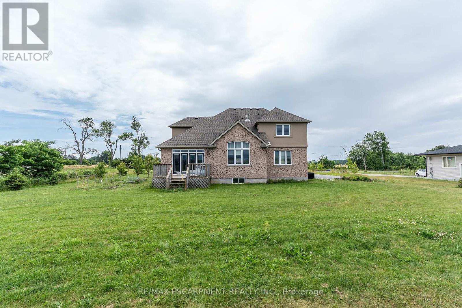 270 Farr Street, Pelham, Ontario  L0S 1C0 - Photo 37 - X12257999