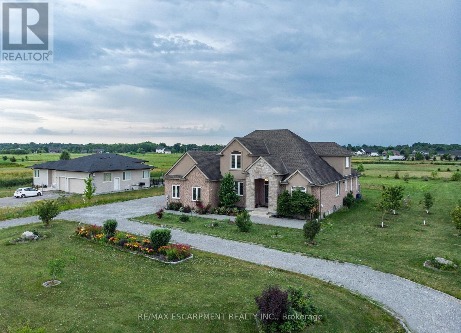 270 Farr Street, Pelham, Ontario  L0S 1C0 - Photo 45 - X12257999