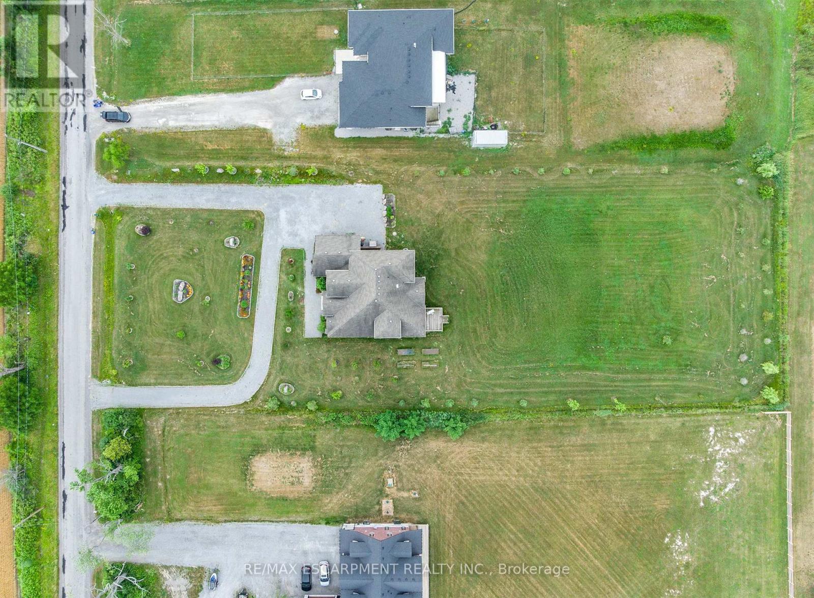 270 Farr Street, Pelham, Ontario  L0S 1C0 - Photo 49 - X12257999
