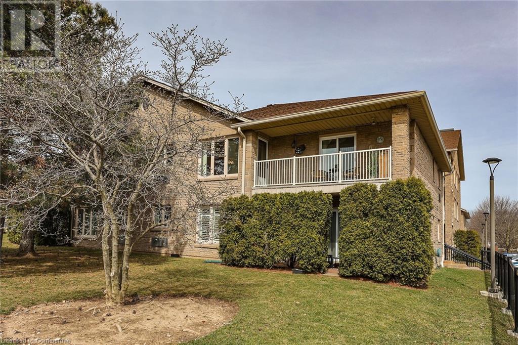 3050 PINEMEADOW Drive Unit# 16, Burlington, Ontario