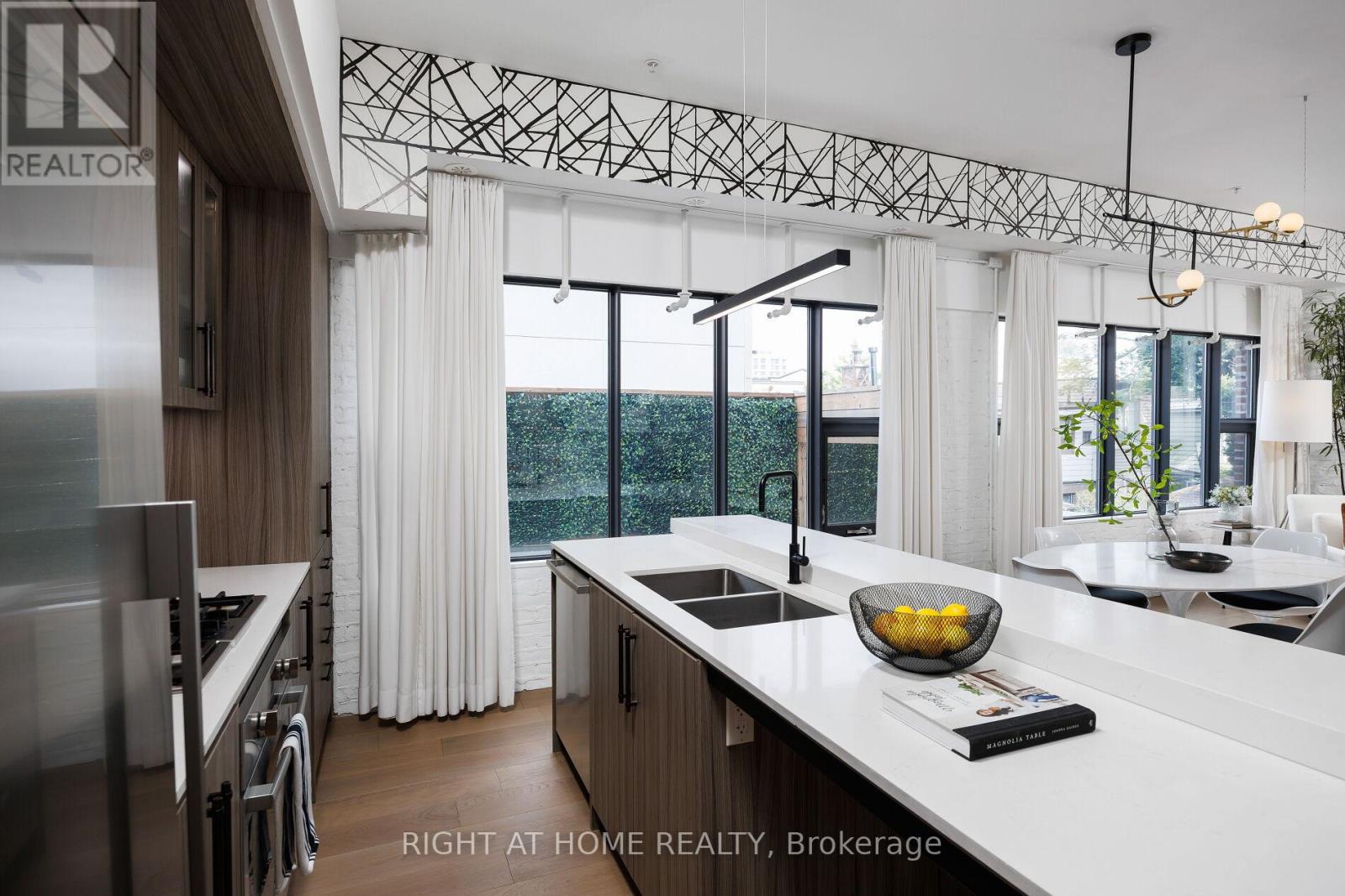 4 - 50 Bartlett Avenue, Toronto (Dovercourt-Wallace Emerson-Junction), Ontario  M6H 3E6 - Photo 18 - W12269933