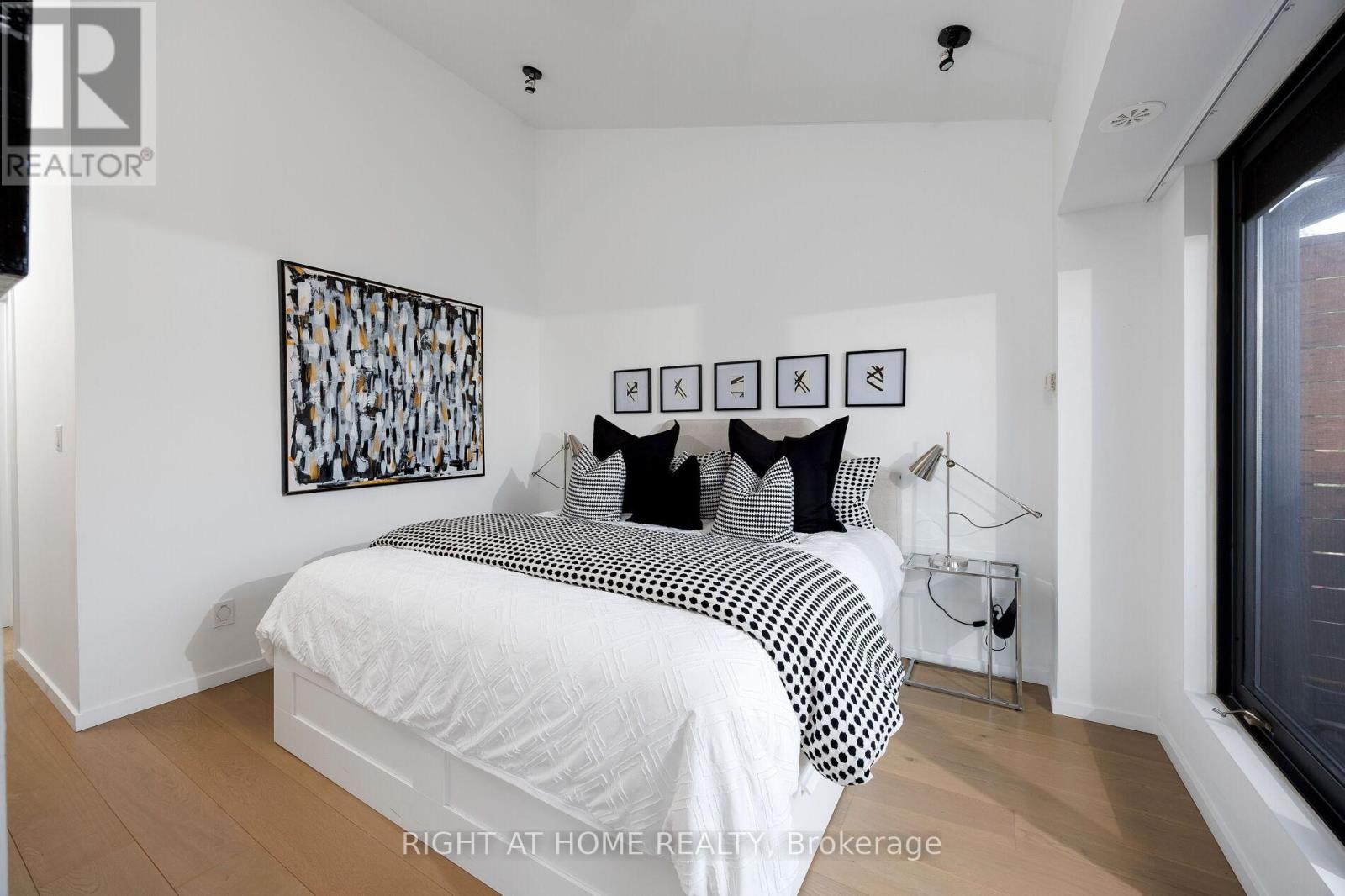 4 - 50 Bartlett Avenue, Toronto (Dovercourt-Wallace Emerson-Junction), Ontario  M6H 3E6 - Photo 22 - W12269933