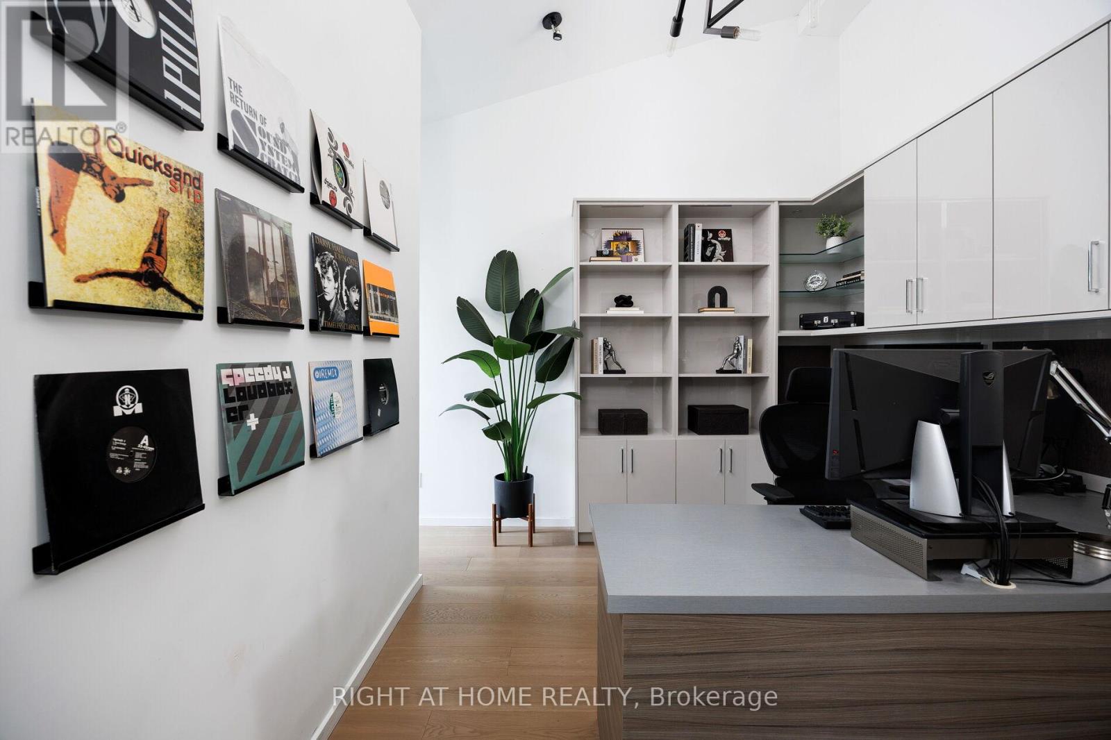 4 - 50 Bartlett Avenue, Toronto (Dovercourt-Wallace Emerson-Junction), Ontario  M6H 3E6 - Photo 30 - W12269933