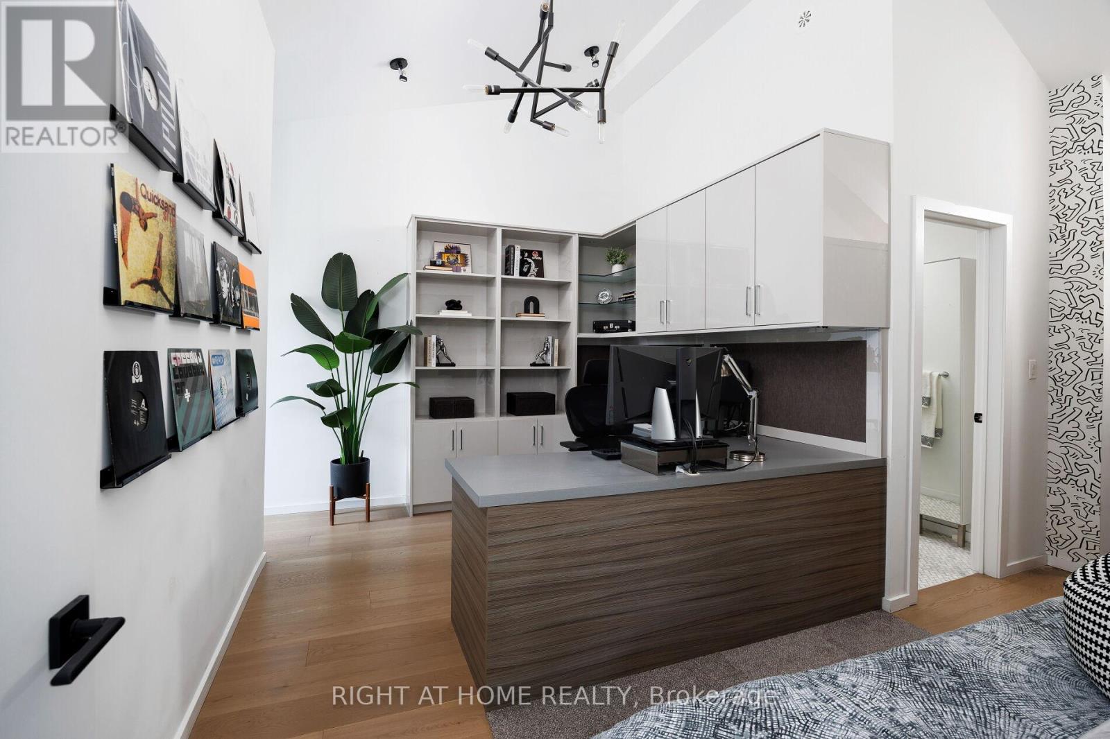 4 - 50 Bartlett Avenue, Toronto (Dovercourt-Wallace Emerson-Junction), Ontario  M6H 3E6 - Photo 31 - W12269933