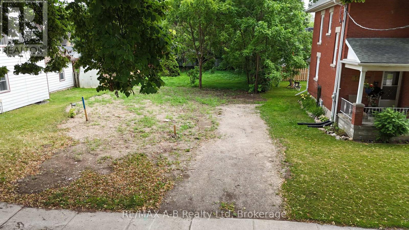 352 QUEEN STREET E, St. Marys, Ontario