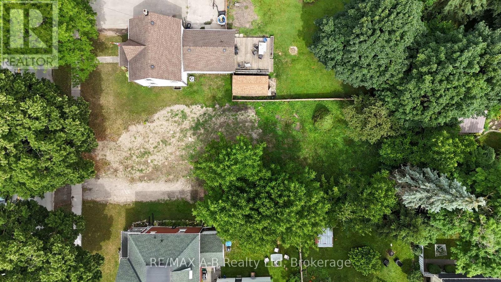 352 Queen Street E, St. Marys, Ontario  N4X 1C5 - Photo 4 - X12270106