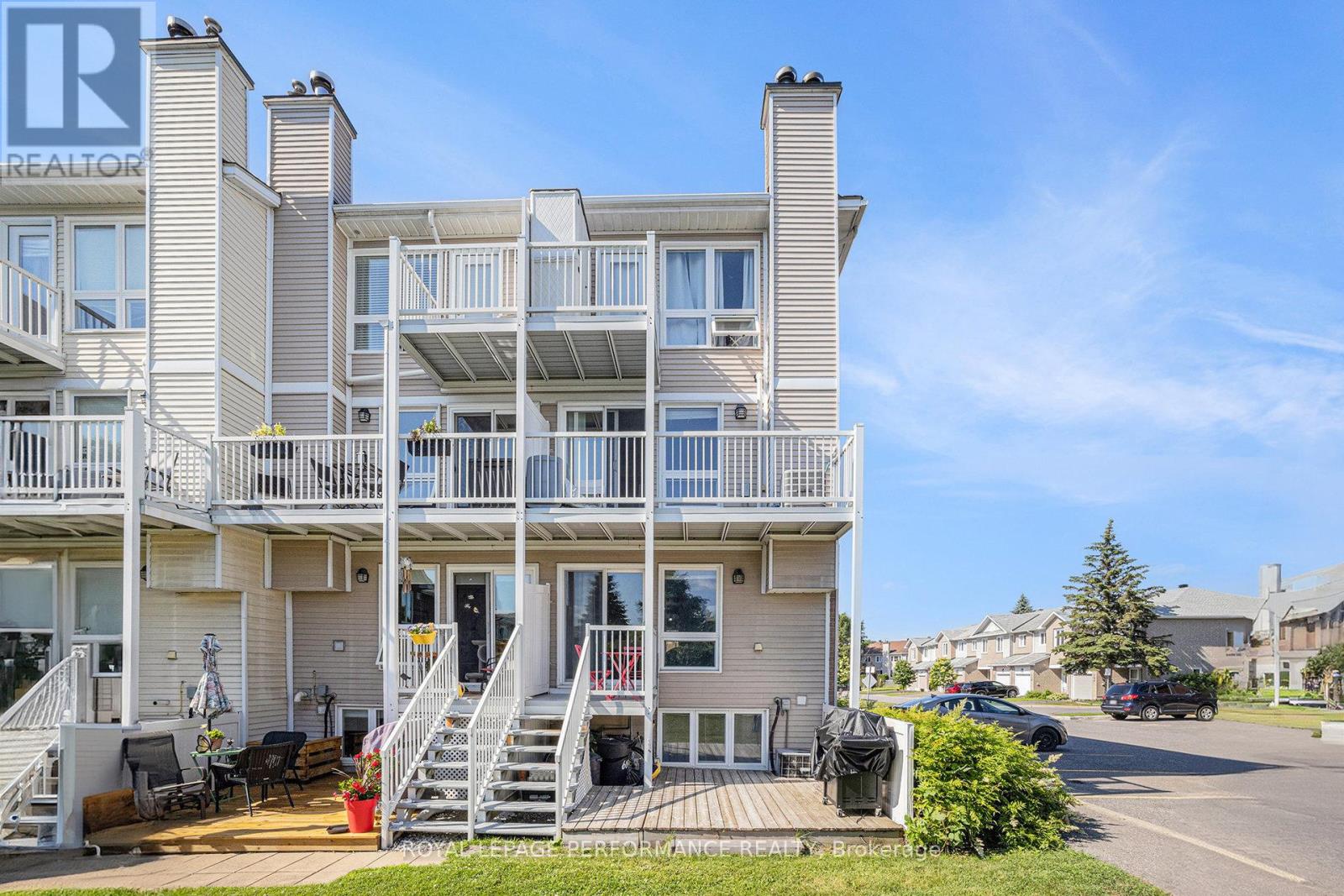 6074 Red Willow Drive, Ottawa, Ontario  K1C 7J5 - Photo 26 - X12269964