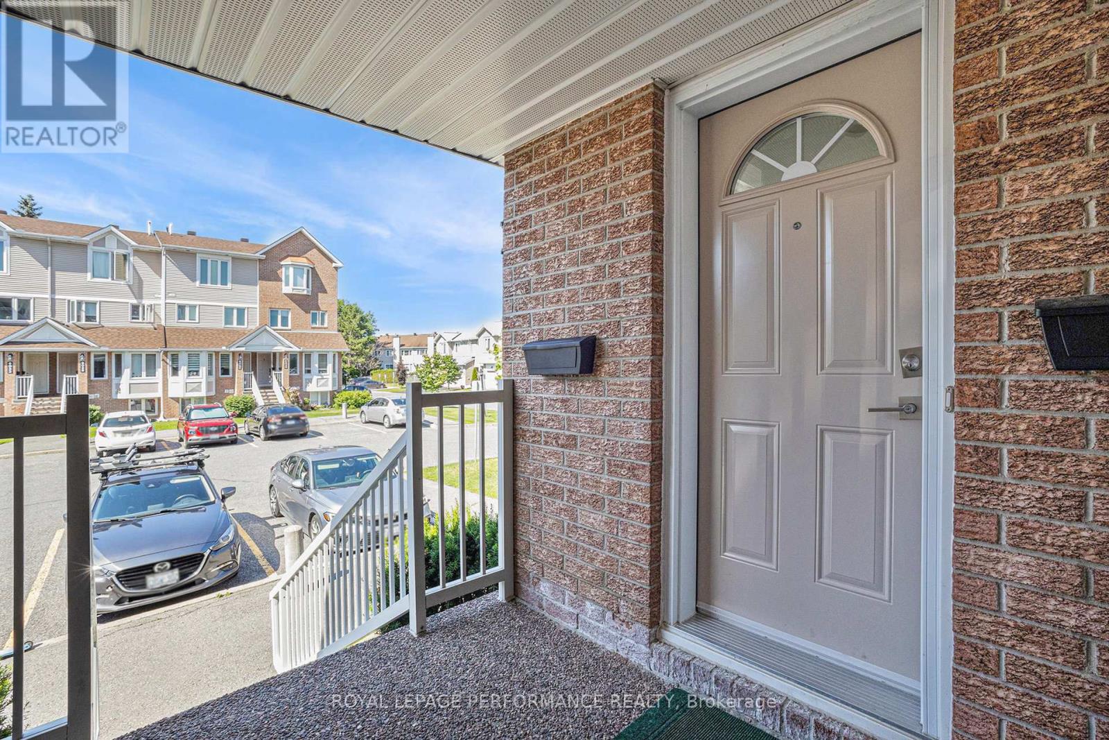 6074 Red Willow Drive, Ottawa, Ontario  K1C 7J5 - Photo 28 - X12269964