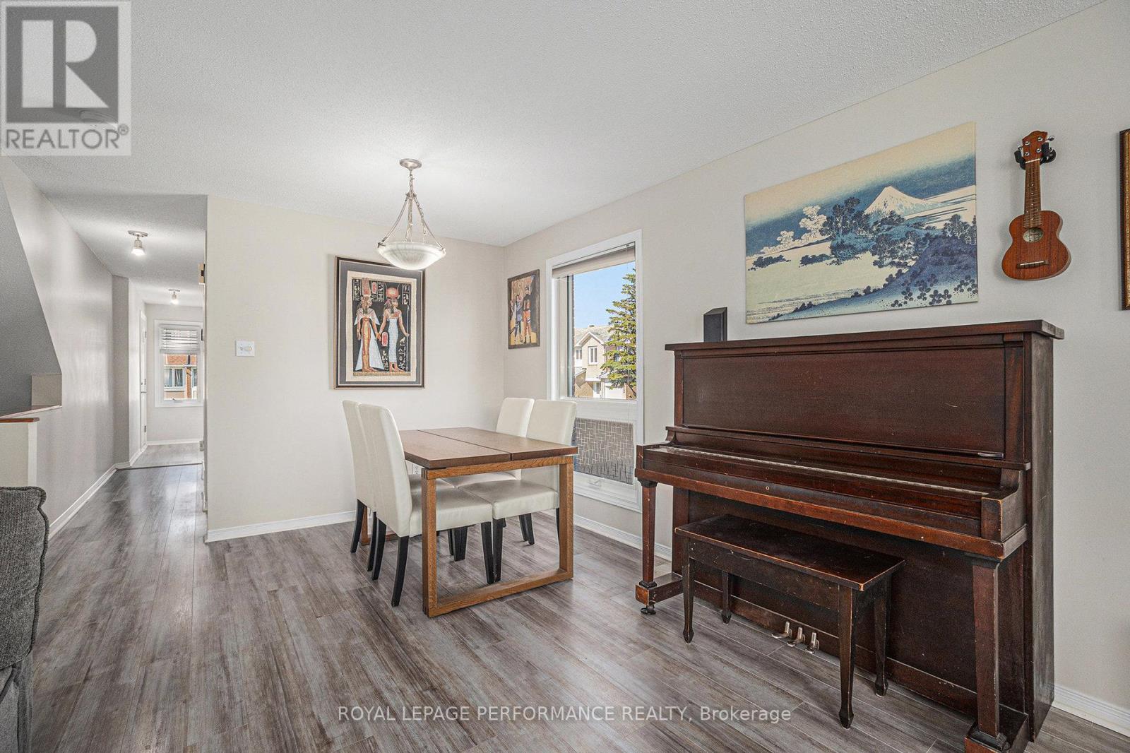 6074 Red Willow Drive, Ottawa, Ontario  K1C 7J5 - Photo 7 - X12269964