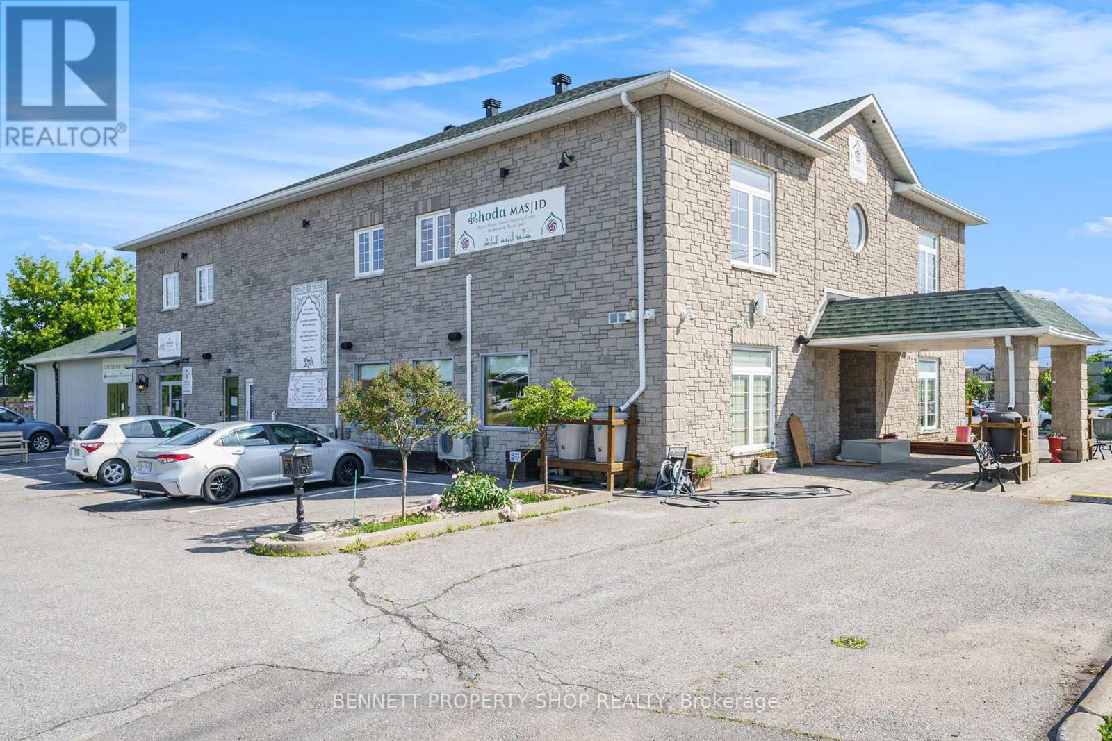 2871 ST. JOSEPH BOULEVARD, Ottawa, Ontario