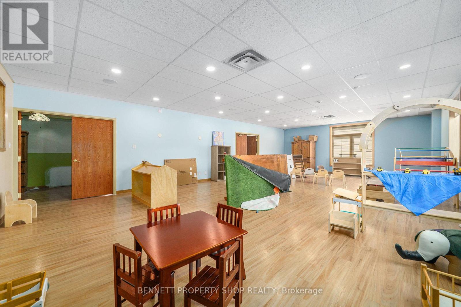 2871 St. Joseph Boulevard, Ottawa, Ontario  K1C 1G8 - Photo 15 - X12270129