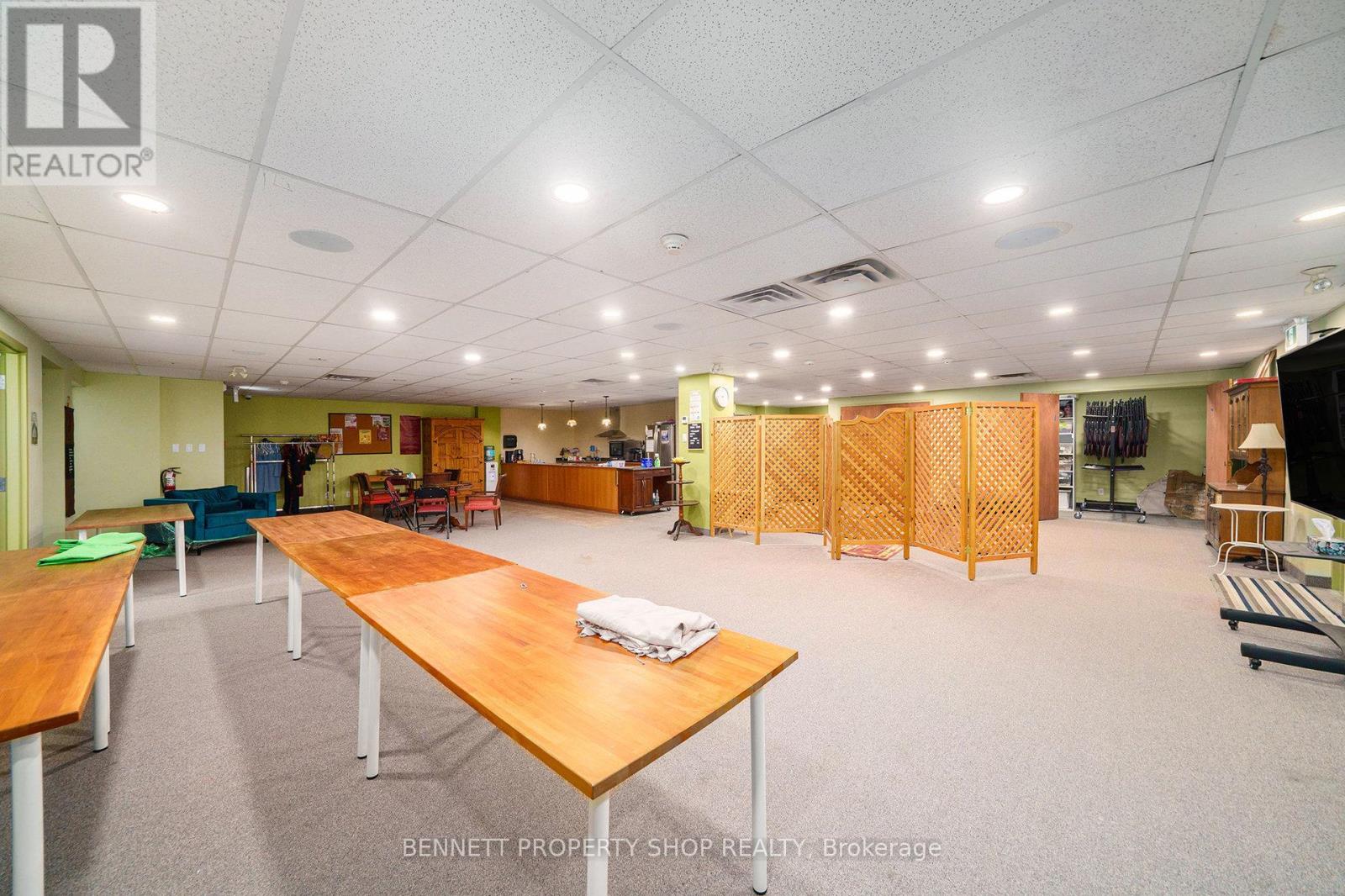 2871 St. Joseph Boulevard, Ottawa, Ontario  K1C 1G8 - Photo 23 - X12270129