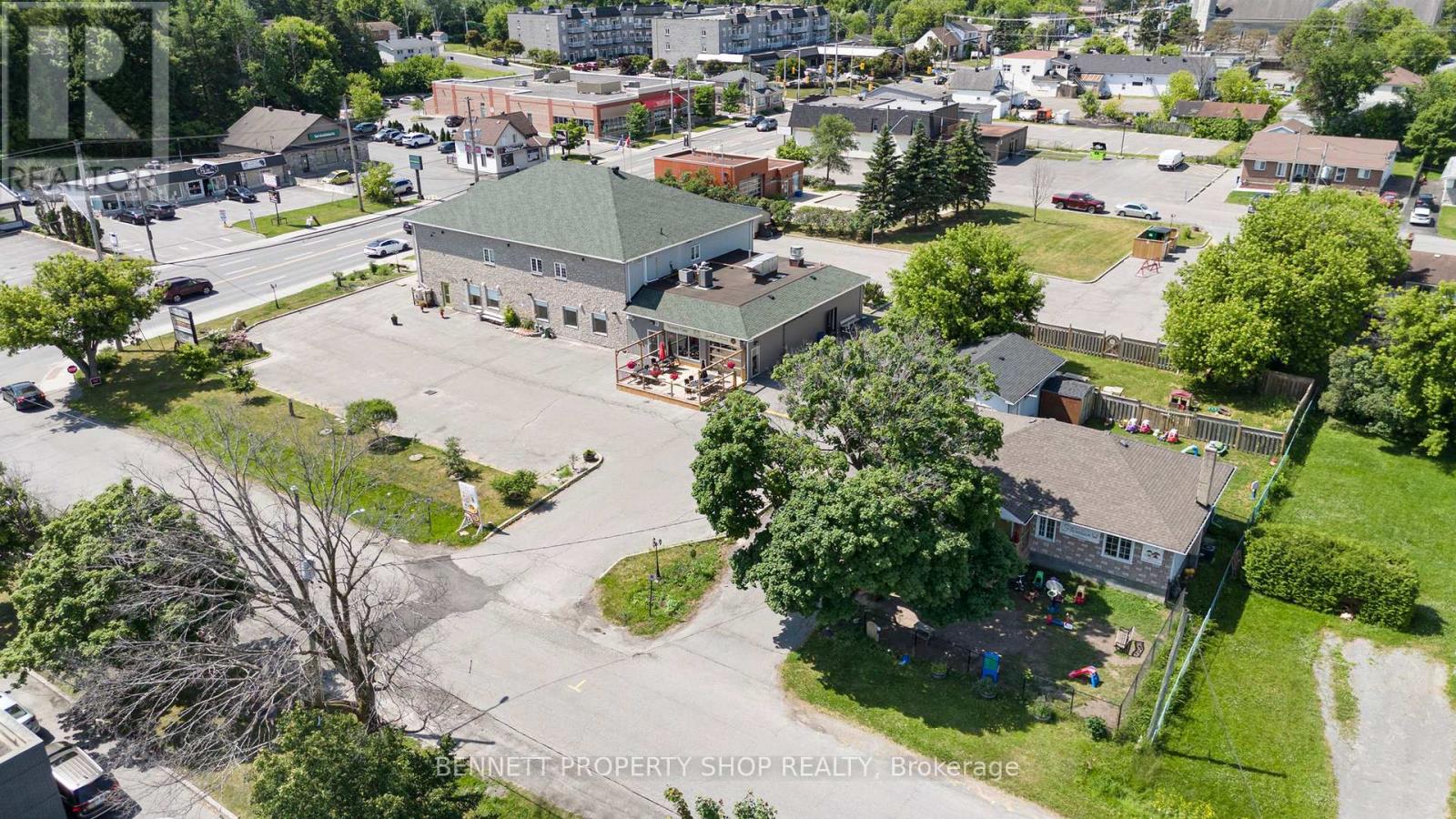 2871 St. Joseph Boulevard, Ottawa, Ontario  K1C 1G8 - Photo 42 - X12270129