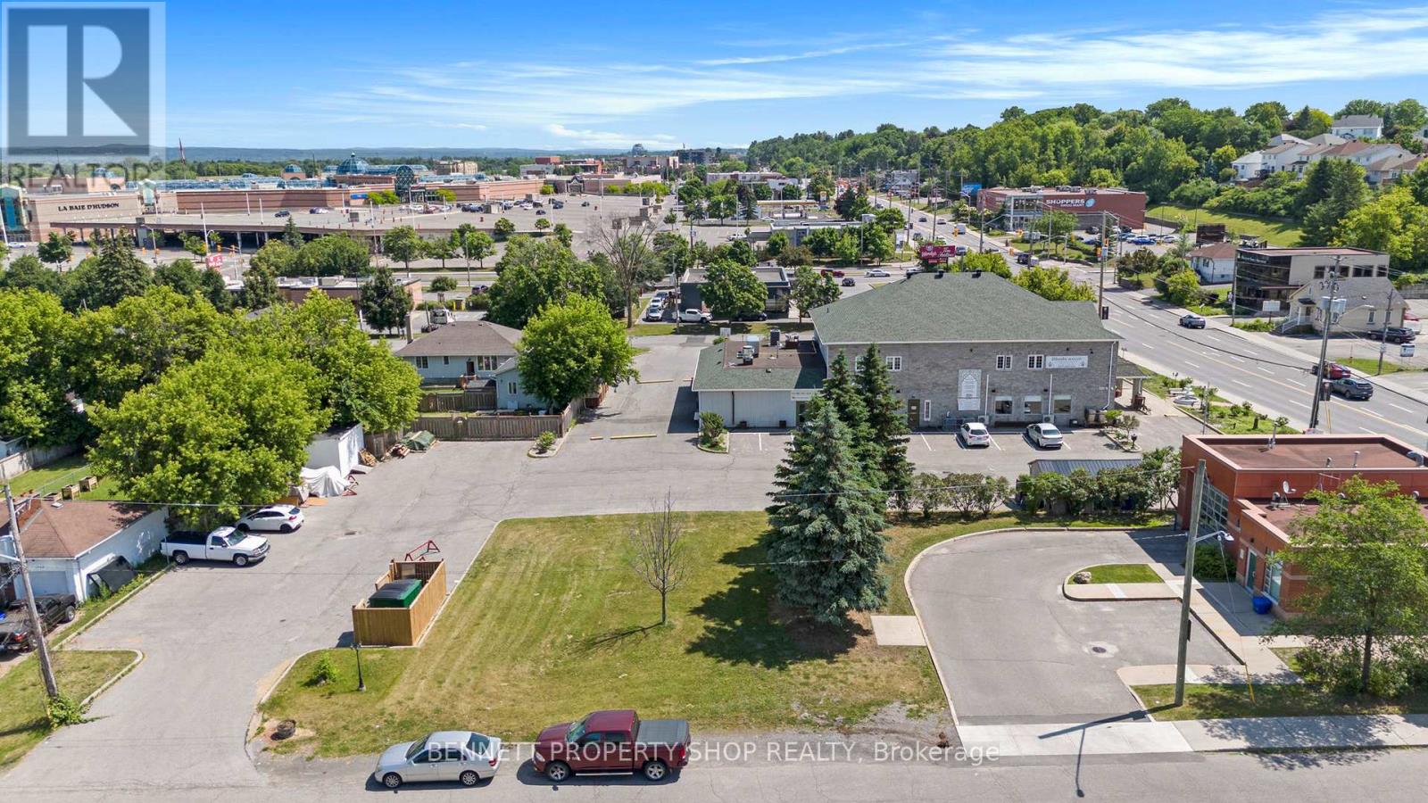 2871 St. Joseph Boulevard, Ottawa, Ontario  K1C 1G8 - Photo 45 - X12270129