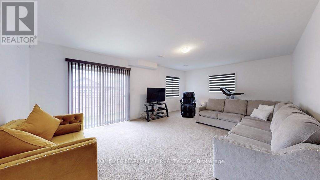 59 Saddlebrook Court, Kitchener, Ontario  N2R 0P6 - Photo 33 - X12269891