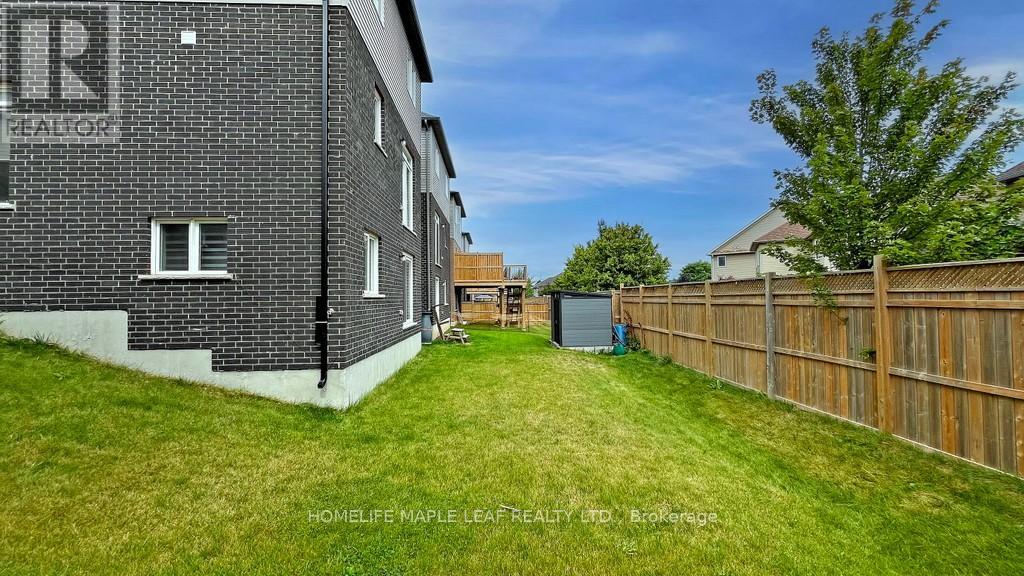 59 Saddlebrook Court, Kitchener, Ontario  N2R 0P6 - Photo 40 - X12269891