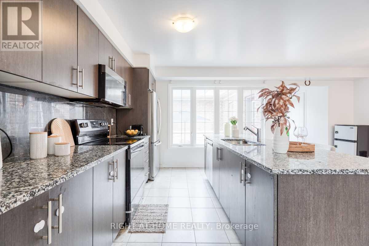 324 Britannia Avenue W, Oshawa (Windfields), Ontario  L1L 0L6 - Photo 11 - E12269971