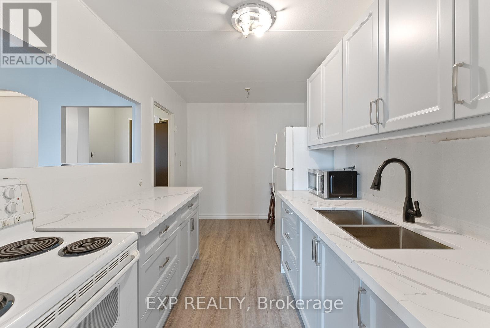 612 - 2 Glamorgan Avenue, Toronto (Dorset Park), Ontario  M1P 2M8 - Photo 13 - E12269989