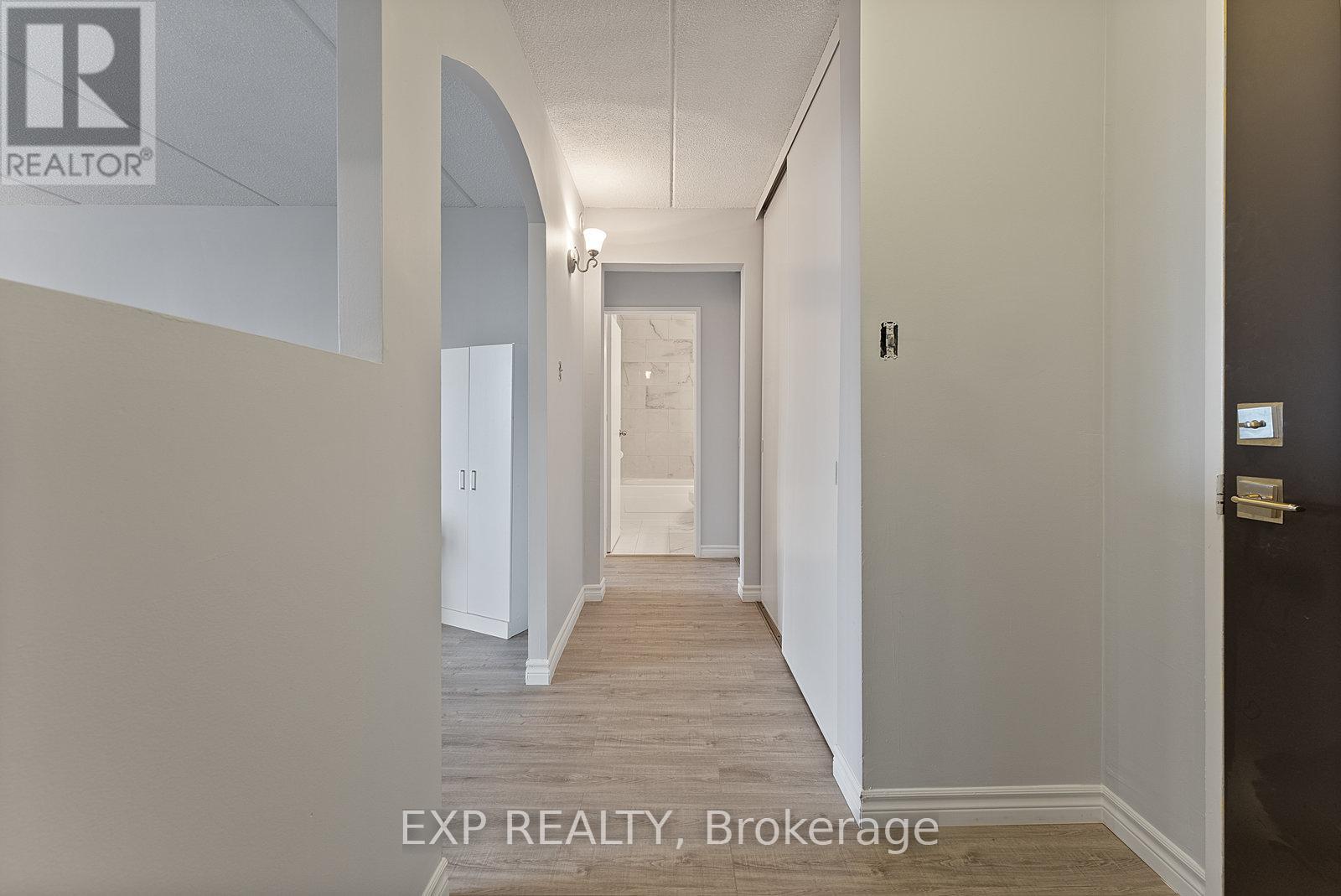 Property at 612 - 2 GLAMORGAN AVENUE image 3