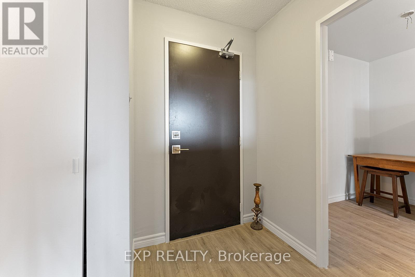 Property at 612 - 2 GLAMORGAN AVENUE image 4