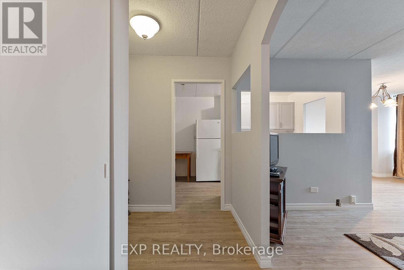 Property at 612 - 2 GLAMORGAN AVENUE image 5
