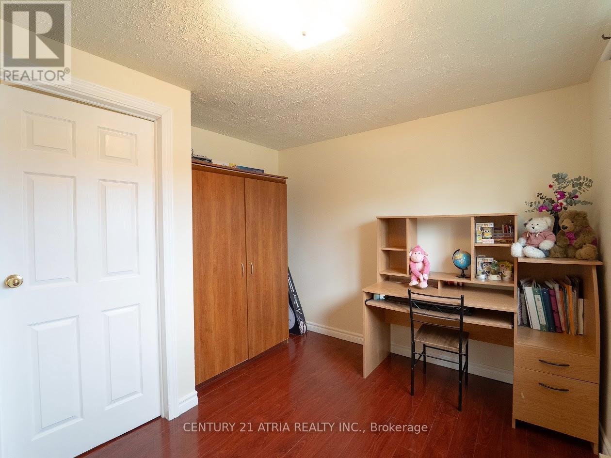 61 Wiggens Court, Toronto, Ontario  M1B 1K3 - Photo 13 - E12269995