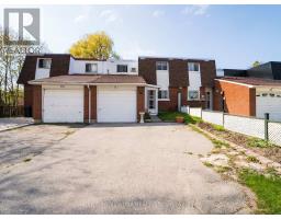 61 WIGGENS COURT, Toronto, Ontario