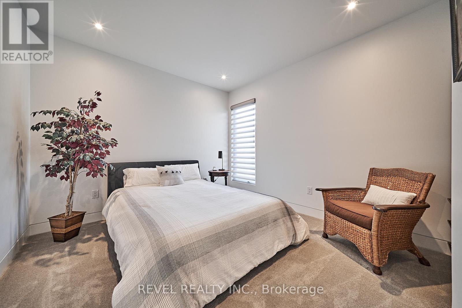 516 Poplar Avenue, Ajax (South East), Ontario  L1S 1G1 - Photo 27 - E12270025